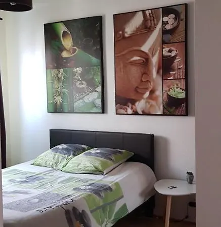 Marina アパート *